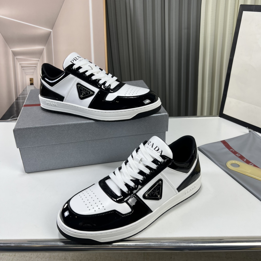 Prada Downtown triangle-logo Sneakers - PerfectKickZ