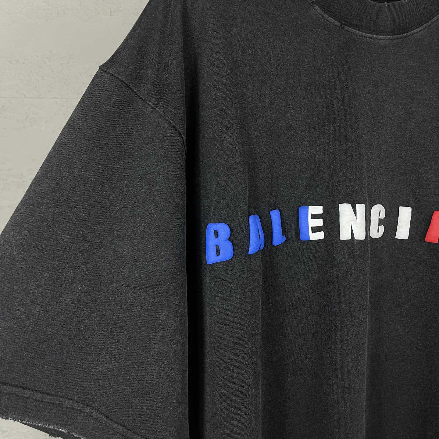 Balenciaga International Short Sleeve Cropped T-Shirt - PerfectKickZ