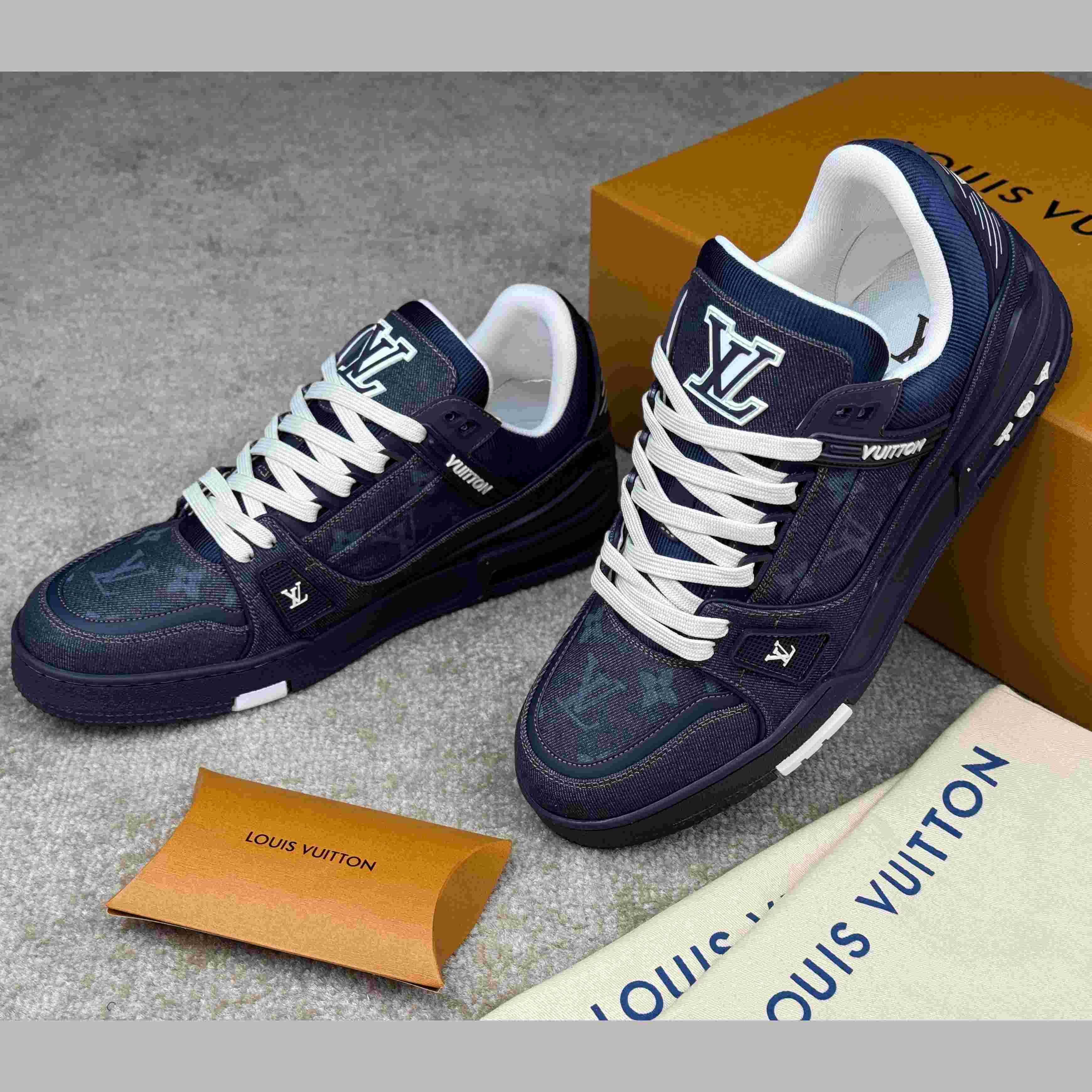 Louis Vuitton LV Trainer Sneaker  1AHT51 - PerfectKickZ