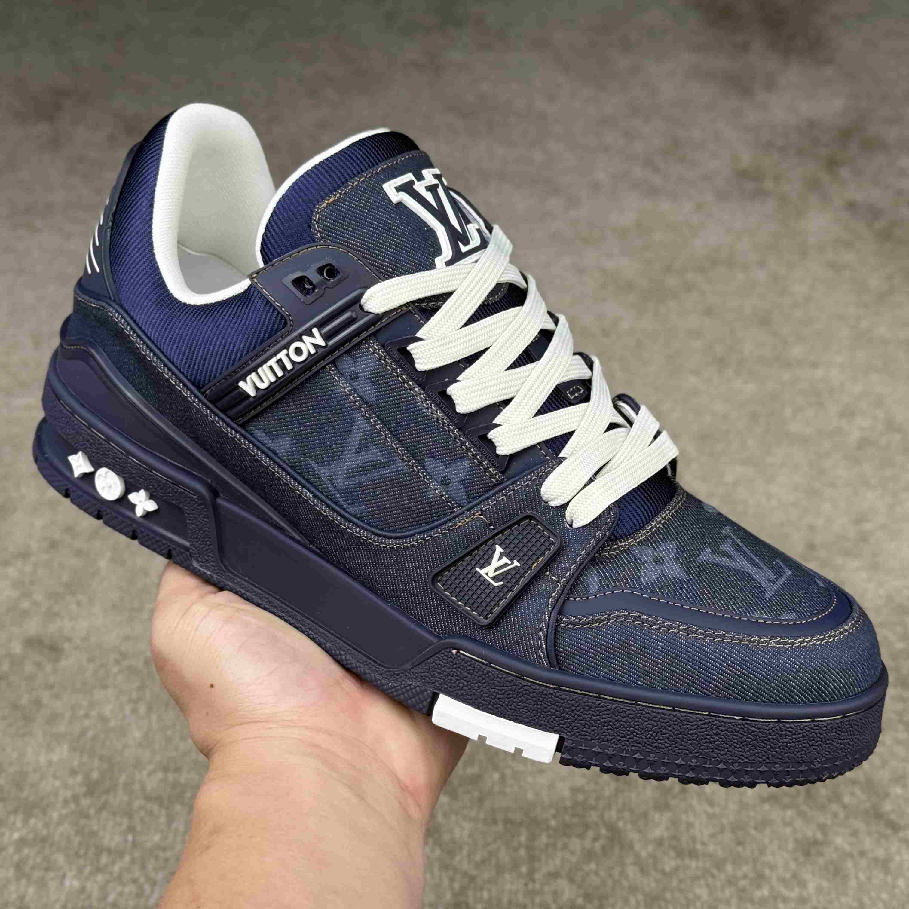 Louis Vuitton LV Trainer Sneaker  1AHT51 - PerfectKickZ