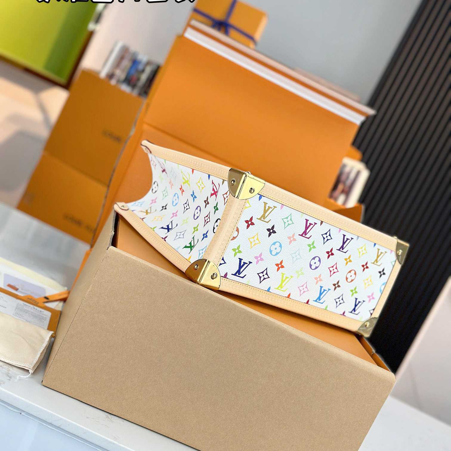 Louis Vuitton LV x TM OnTheGo MM   M13079 - PerfectKickZ