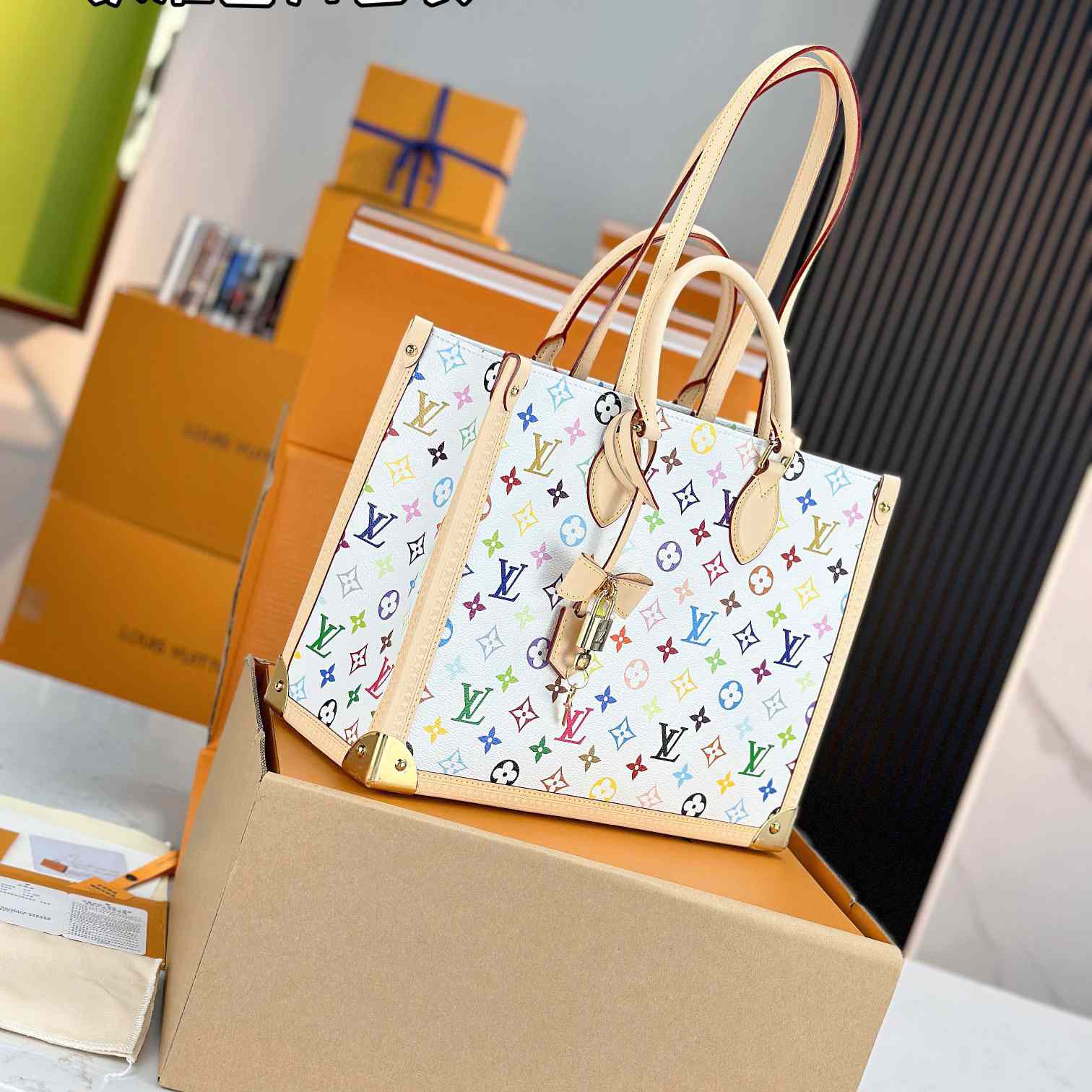 Louis Vuitton LV x TM OnTheGo MM   M13079 - PerfectKickZ