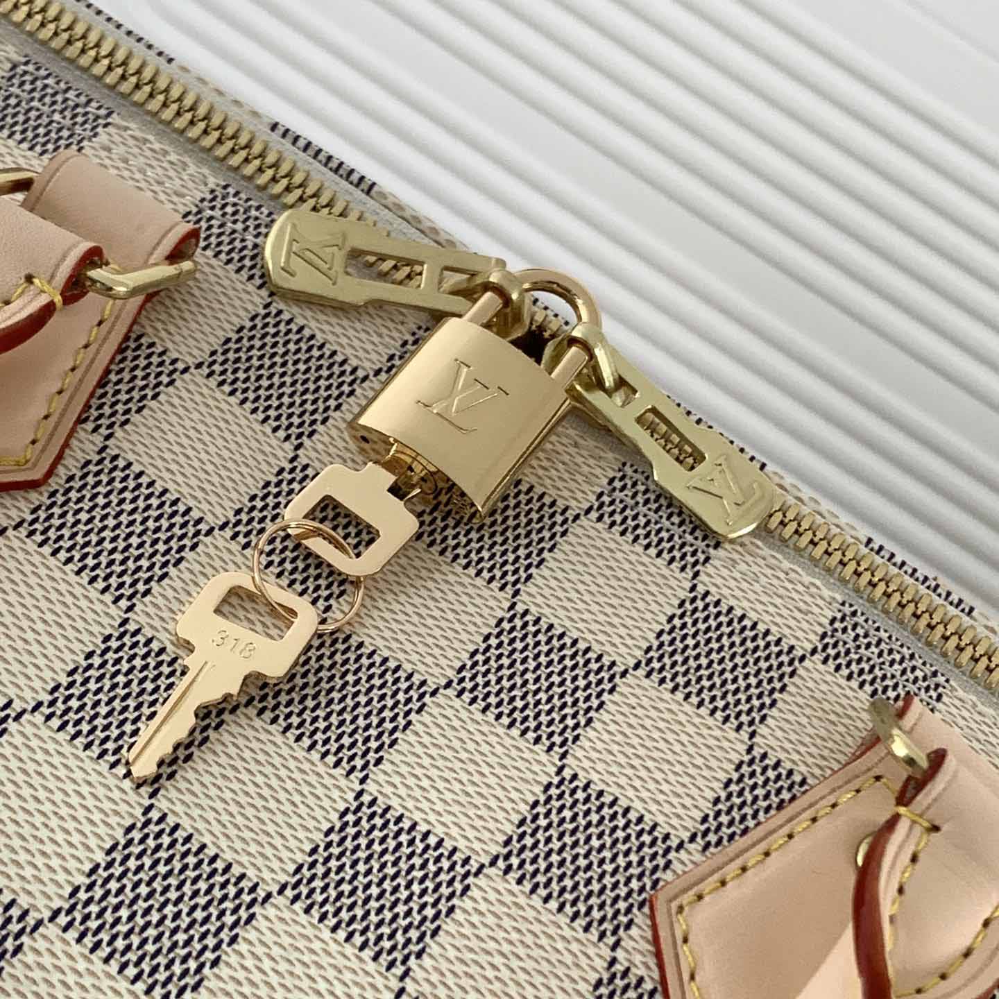 Louis Vuitton Speedy Bandoulière 35  M41111 - PerfectKickZ
