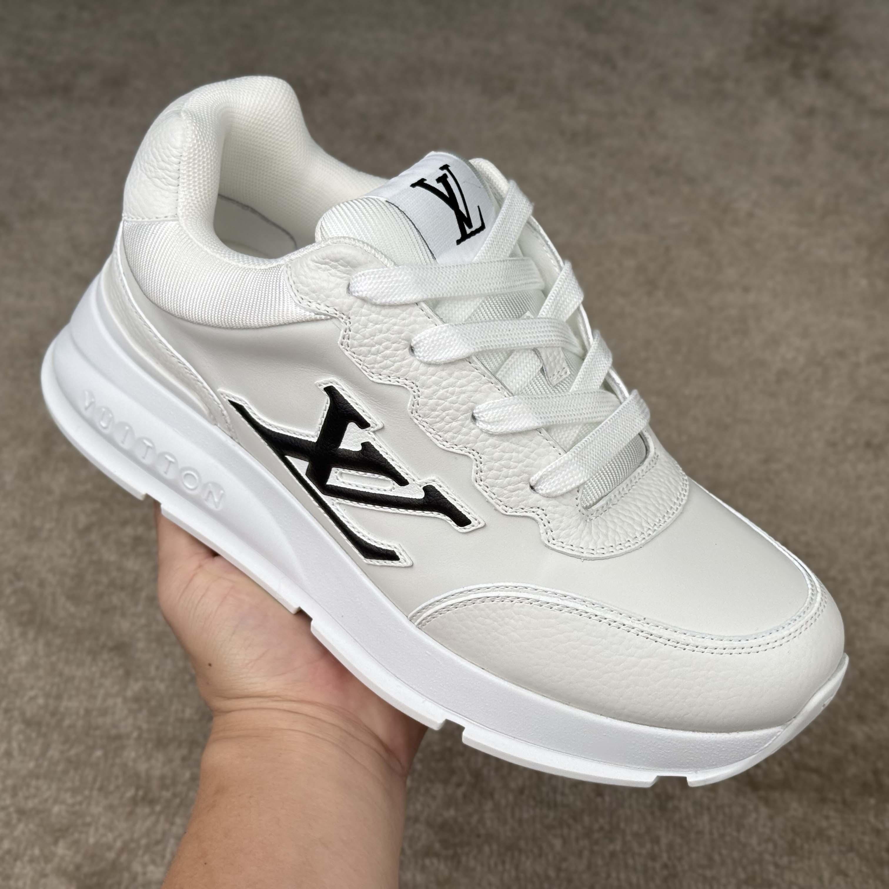 Louis Vuitton LV Classic Sneaker   1AHSTN - PerfectKickZ