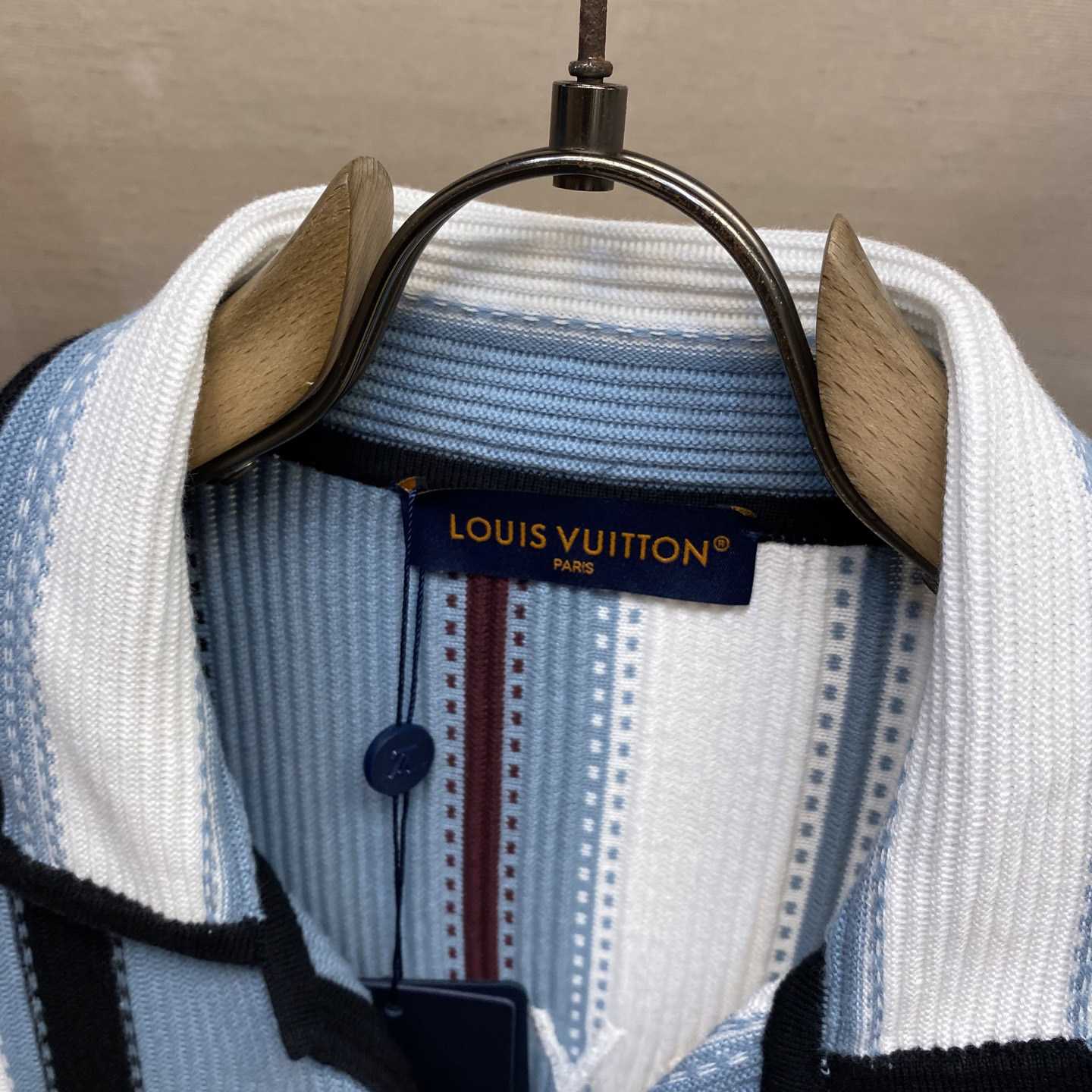 Louis Vuitton Striped Crochet Short-Sleeved Shirt   1AHVOO - PerfectKickZ