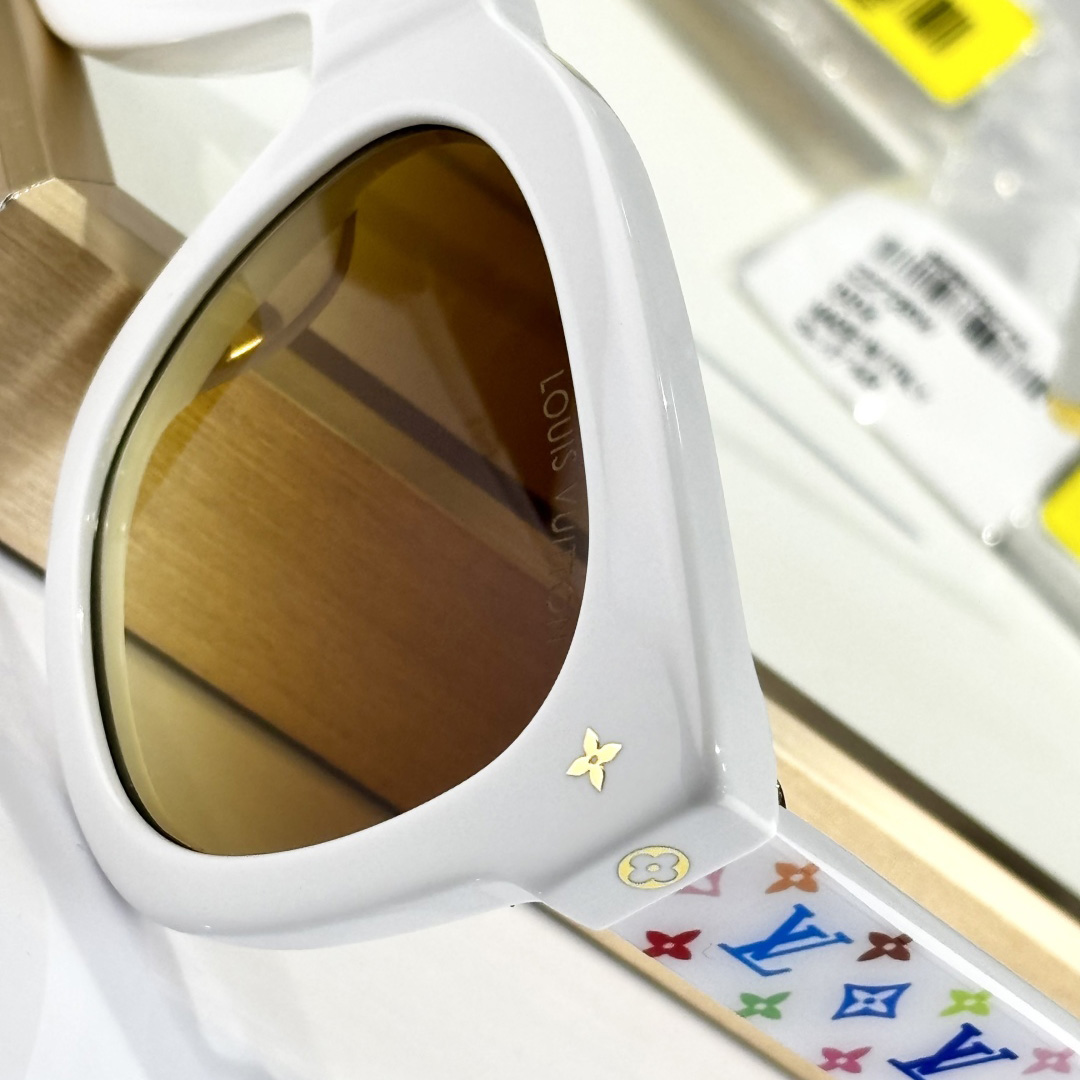 Louis Vuitton LV x TM My Monogram Multicolor Square Sunglasses  Z2725W - PerfectKickZ