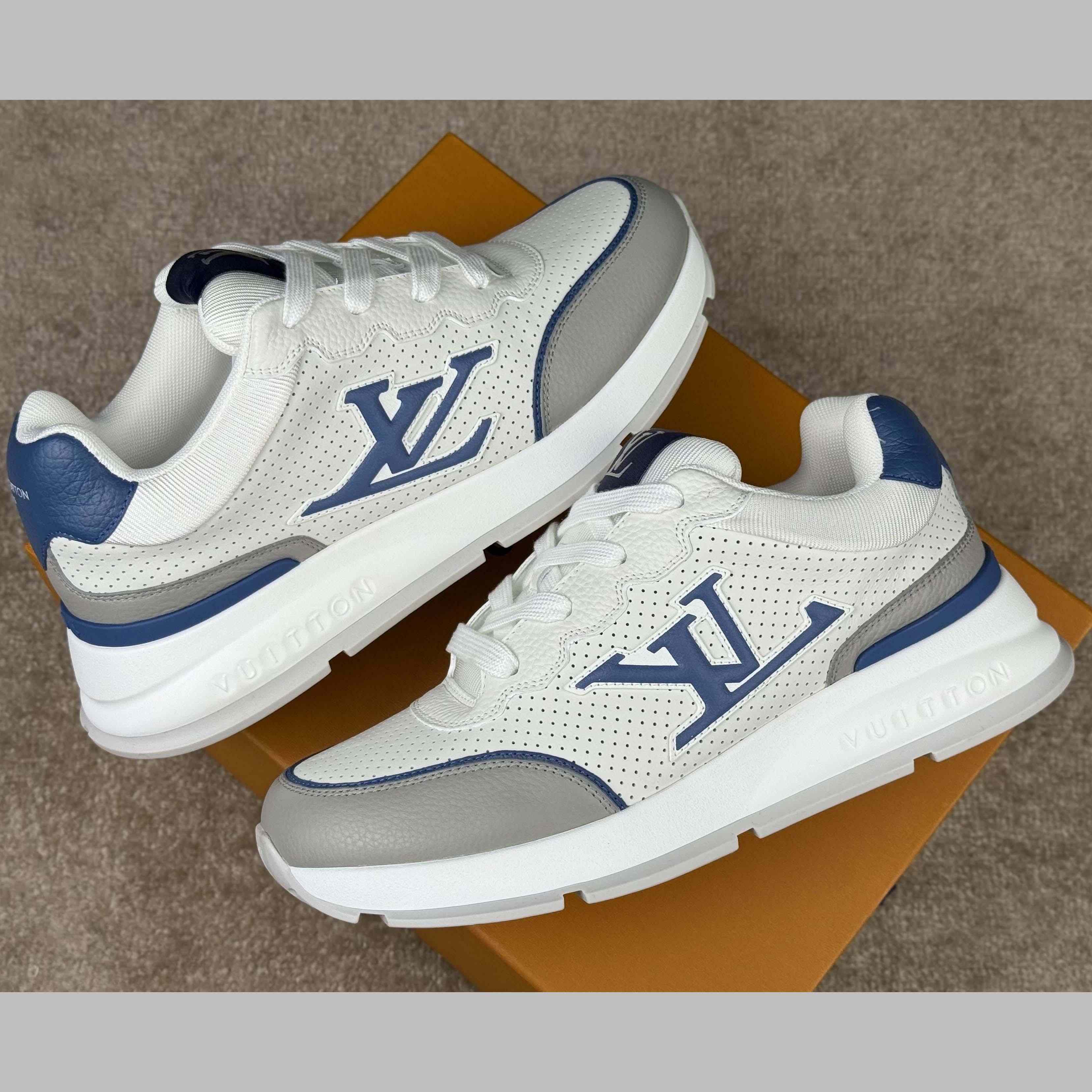 Louis Vuitton LV Classic Sneaker   1AHSV0 - PerfectKickZ