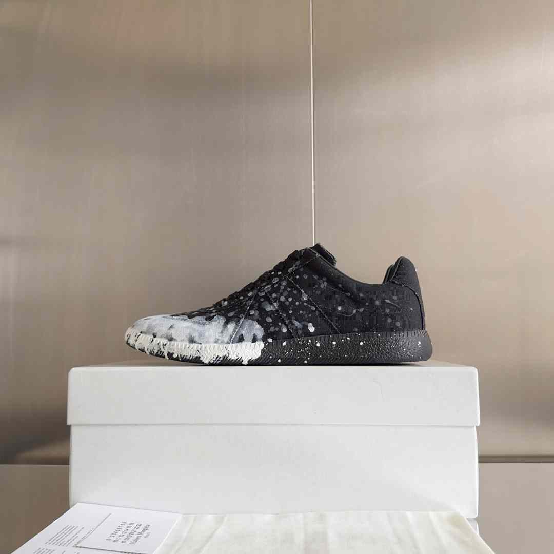 Maison Margiela Replica 'Paint Splatter - Black' - PerfectKickZ
