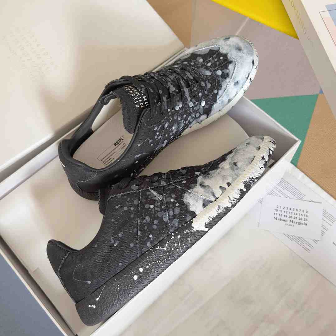 Maison Margiela Replica 'Paint Splatter - Black' - PerfectKickZ