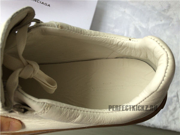 White balenciaga arenas 